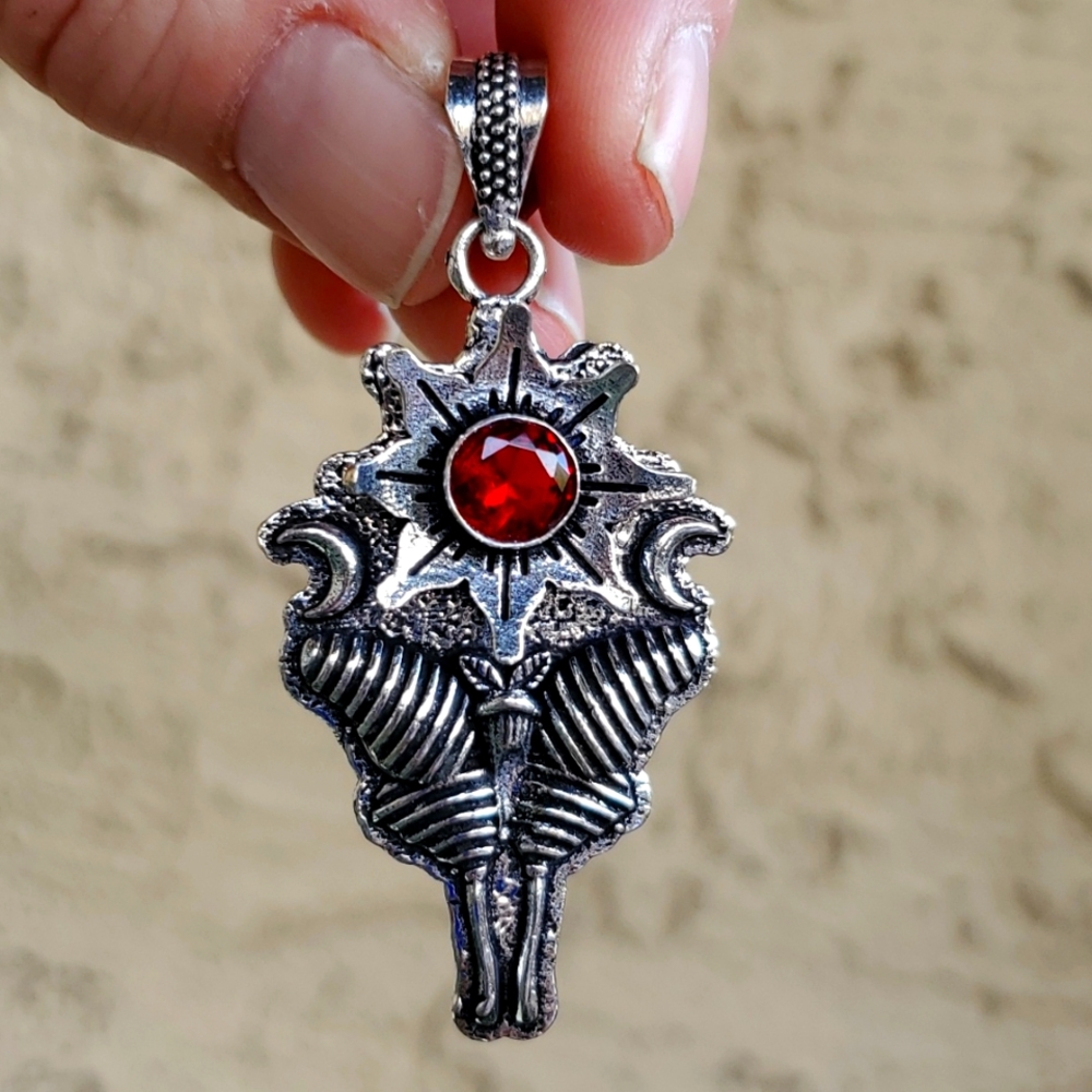 New Garnet 925 Silver Luna Moth Double Crescent Moon Pendant.